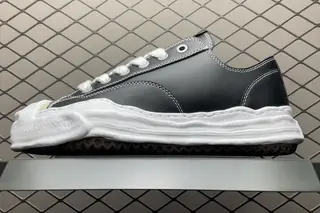 xVESSEL Dissolve Low-Top Sneakers White Black