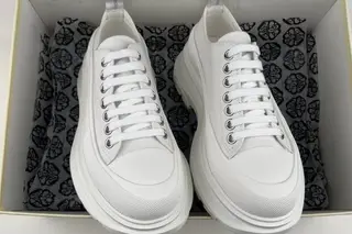Alexander Mcqueen Tread Slick Low-Top Chunky Sneakers White
