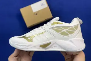 Mizuno Low-Top Running Shoes White Yellow
