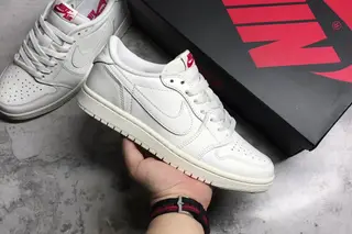 Jordan 1 Retro OG Low-Top Basketball Shoes Sail