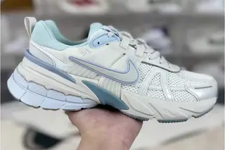 Nike V2K Run Low-Top Trail Running Shoes White Grey Blue