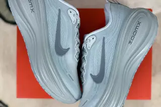 Nike Vomero Plus Zoomx Low-Top Running Shoes Haze Blue