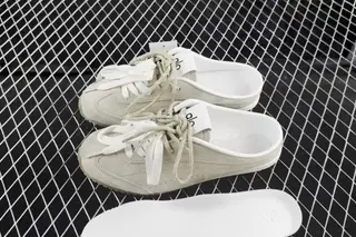 Alo Yoga Alo Sunset Low-Top Lifestyle Sneakers Grey