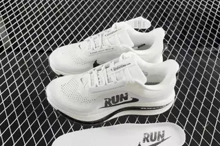 Nike Pegasus Premium Fk Low-Top Running Shoes Multi