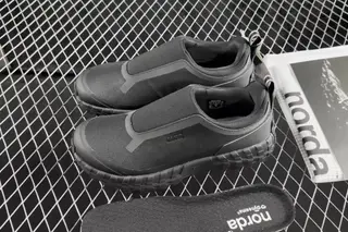 Norda 003 M Blk Low-Top Running Shoes Grey Black