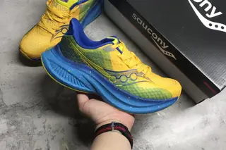 Saucony Endorphin Speed 5 Low-Top Skate Shoes Yellow Blue