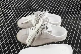 Alo Yoga Sunset Low-Top Lifestyle Sneakers Grey