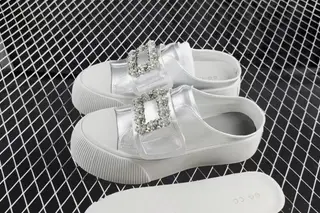 GG-CC Low-Top Lifestyle Sneakers Silver