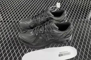 New Balance 1906 Low-Top Chunky Sneakers Black