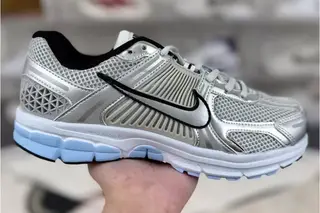 Nike Vomero 5 Low-Top Running Shoes Blue