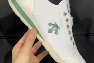 Descente Chron Low-Top Slip-On Sneakers White Green
