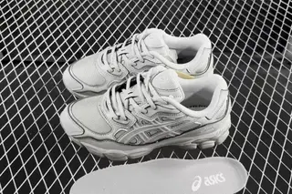 Asics Gel-Nyc Low-Top Running Shoes Multi (ASICSG-46)