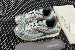 Bottega Veneta Low-Top Chunky Sneakers Multi (BOTTEG-5)
