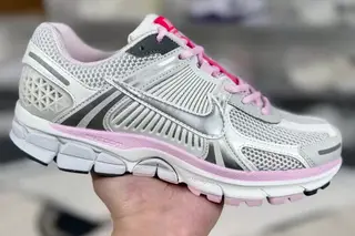 Nike Zoom Vomero 5 520 Low-Top Running Shoes White Pink Grey