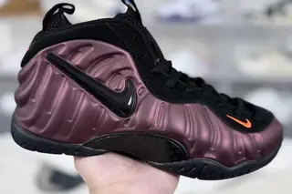 Nike Foamposite Pro OG Mid-Top Basketball Shoes Black