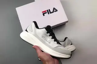 Fila Nuvole 4 Run Low-Top Chunky Sneakers White Grey Black