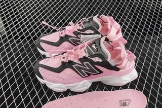 New Balance 9060 Low-Top Lifestyle Sneakers Multi
