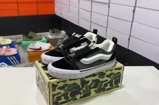 A Bathing Ape x Vans Knu Skool Low-Top Skate Shoes Black