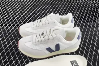 Veja Rio Branco Low-Top Lifestyle Sneakers White Navy