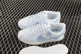 Nike Classic Cortez Low-Top Running Shoes Multi