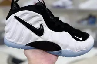 Nike Foamposite Pro Mid-Top Basketball Shoes White Black