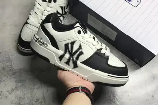 MLB Low-Top Chunky Sneakers White Black