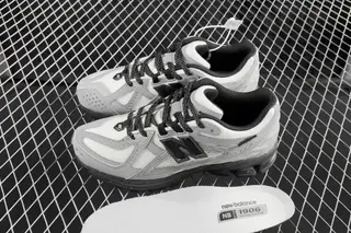 New Balance 1906 Low-Top Chunky Sneakers White Grey