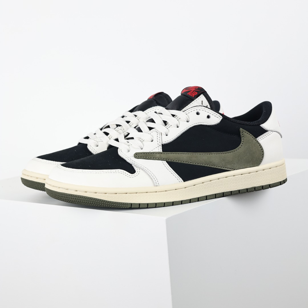 Jordan Air Jordan 1 Low Sneakers