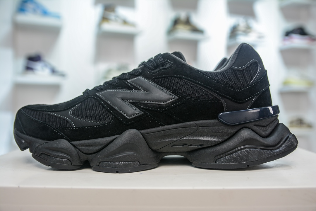 New Balance Sneakers