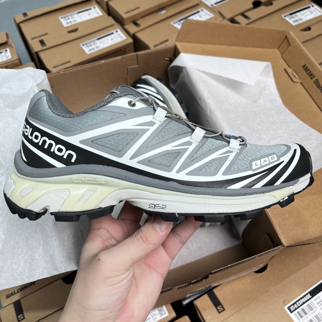 Salomon Sneakers