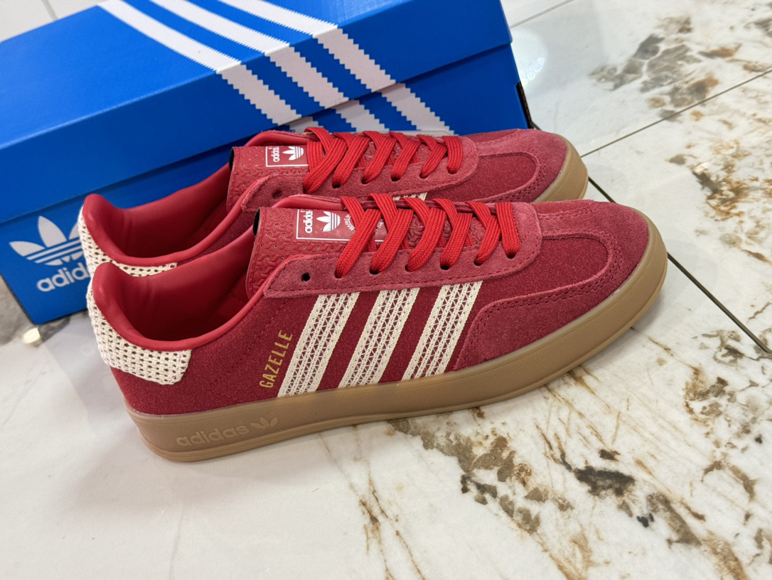 Adidas Samba Sneakers
