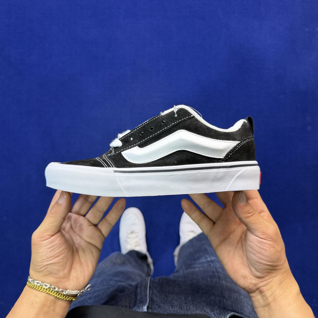 Vans Sneakers