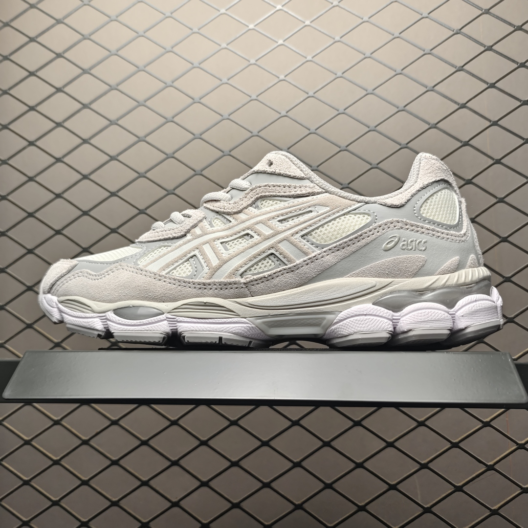ASICS Gel-Kayano Sneakers