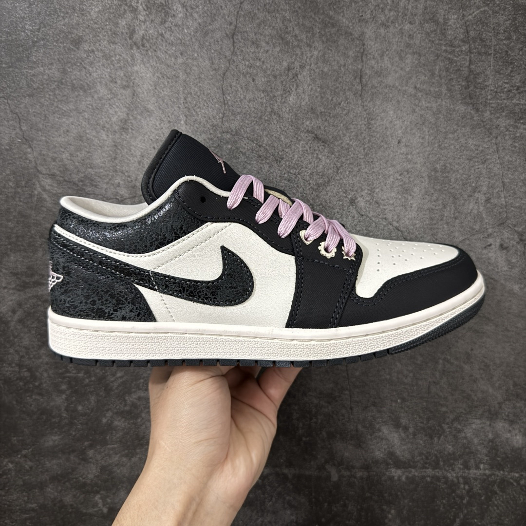 Jordan Air Jordan 1 Low Sneakers