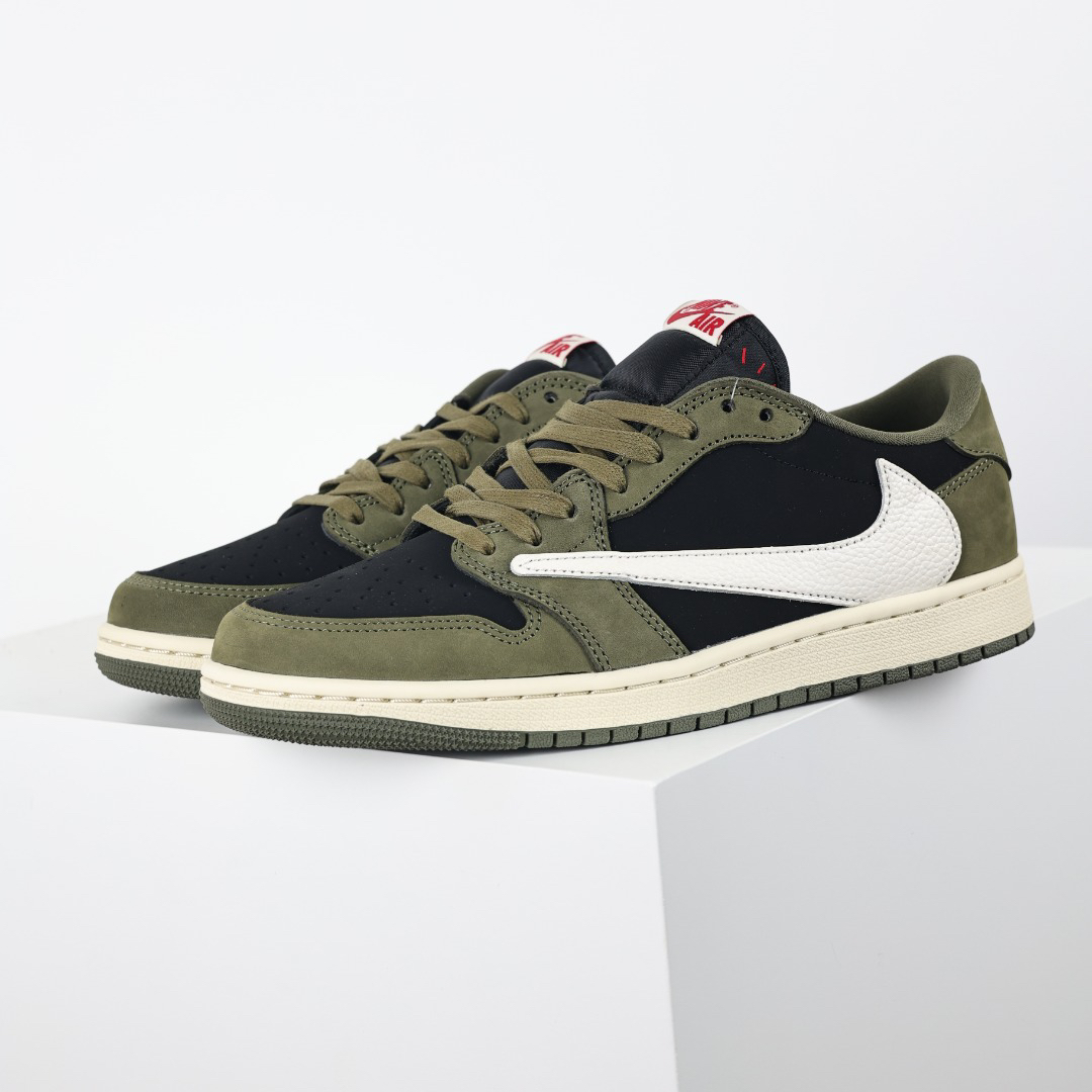 Jordan Air Jordan 1 Low Sneakers