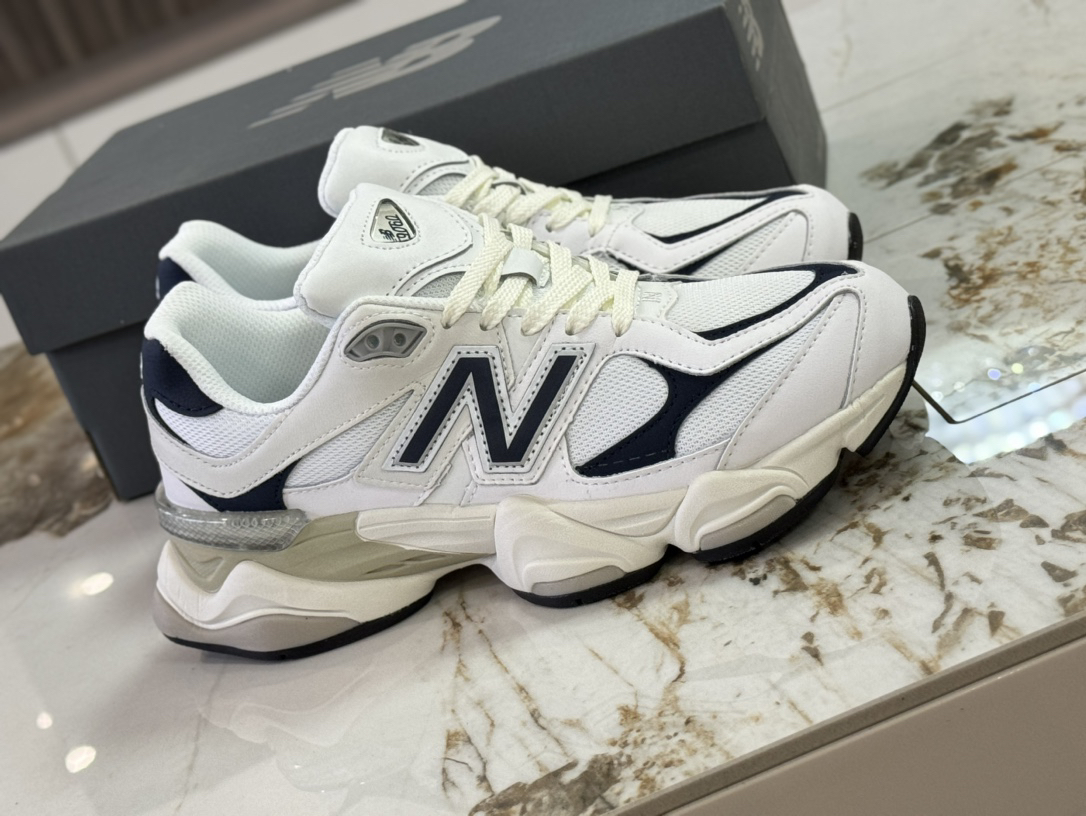 New Balance 9060 Sneakers