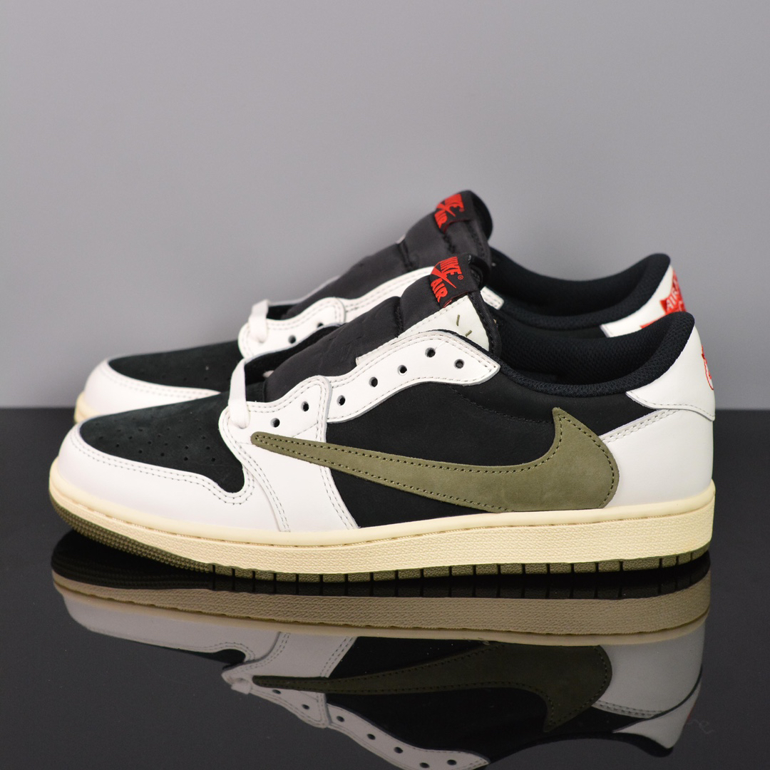 Jordan Air Jordan 1 Low Sneakers