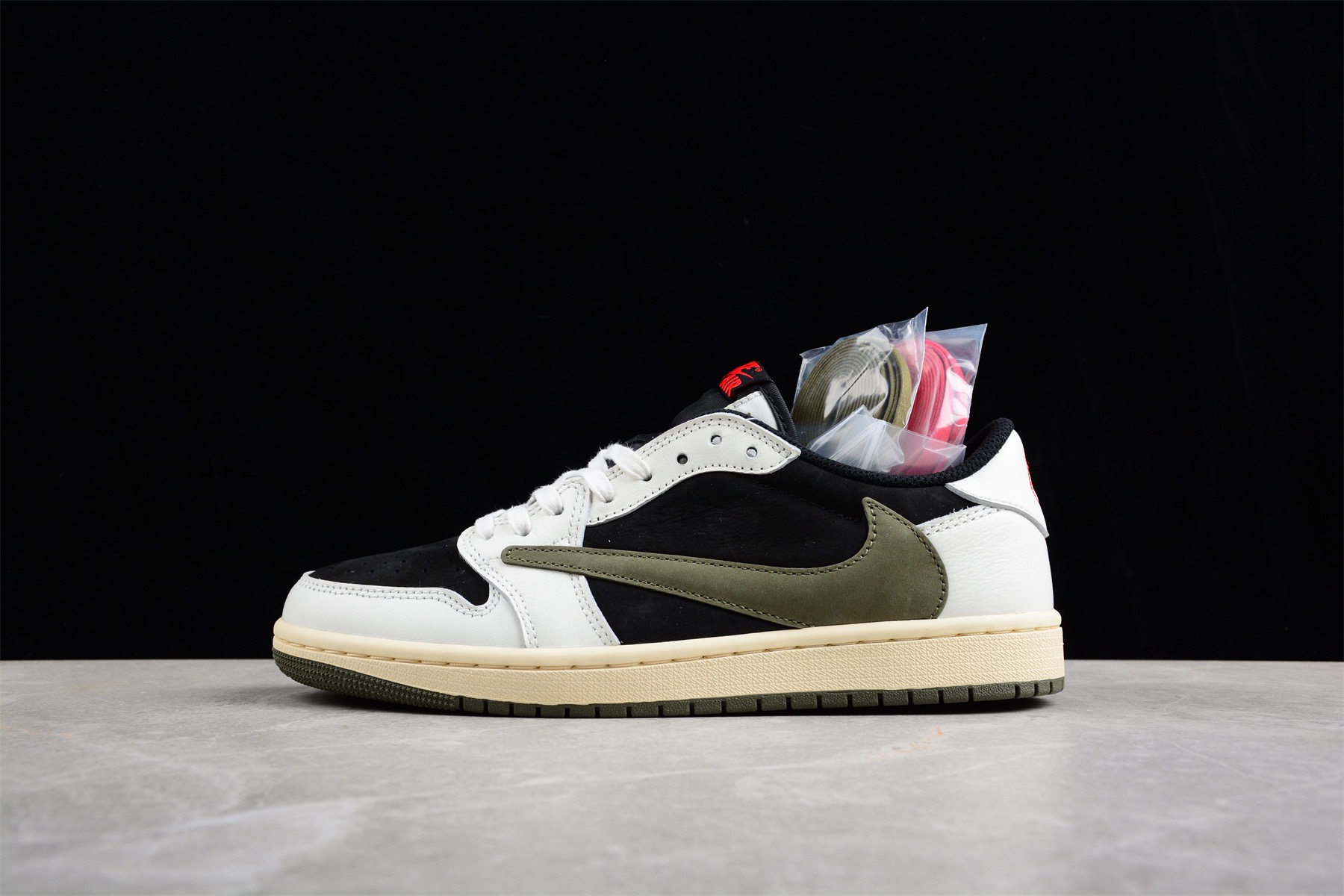 Jordan Air Jordan 1 Low Sneakers