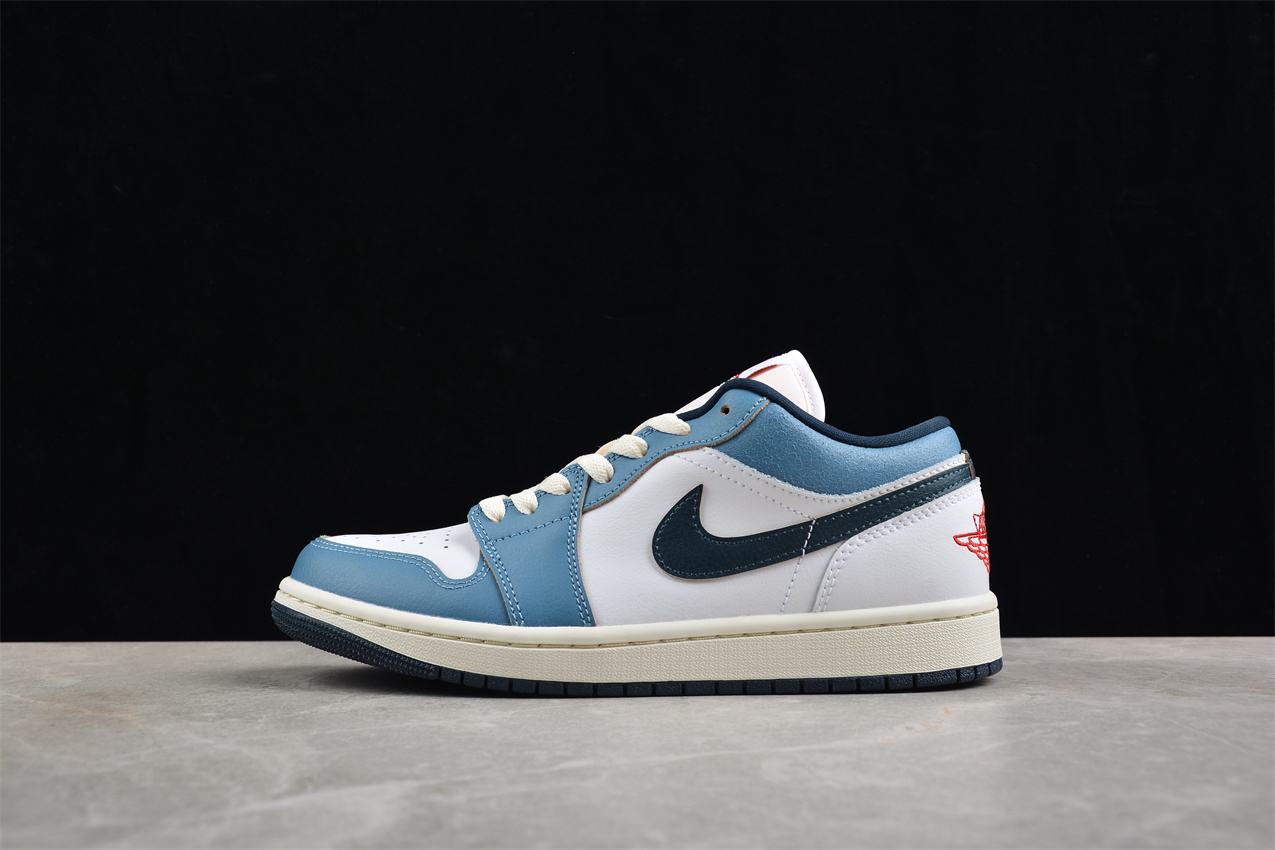 Jordan Air Jordan 1 Low Sneakers