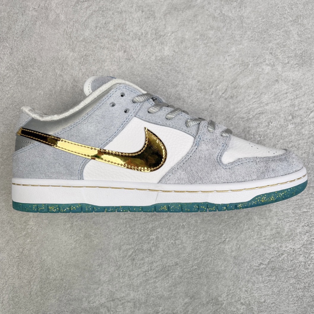 Nike Dunk Low Sneakers