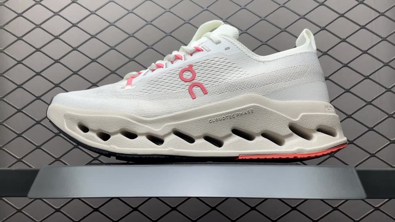 On Cloudsurfer Max Low-Top Sneakers Multi (ONCLOU-67)