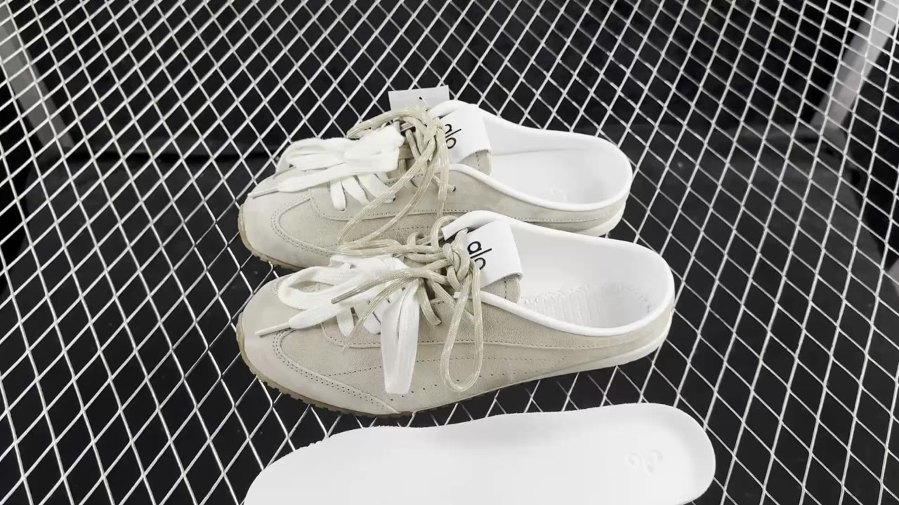 Alo Yoga Alo Sunset Low-Top Lifestyle Sneakers Grey