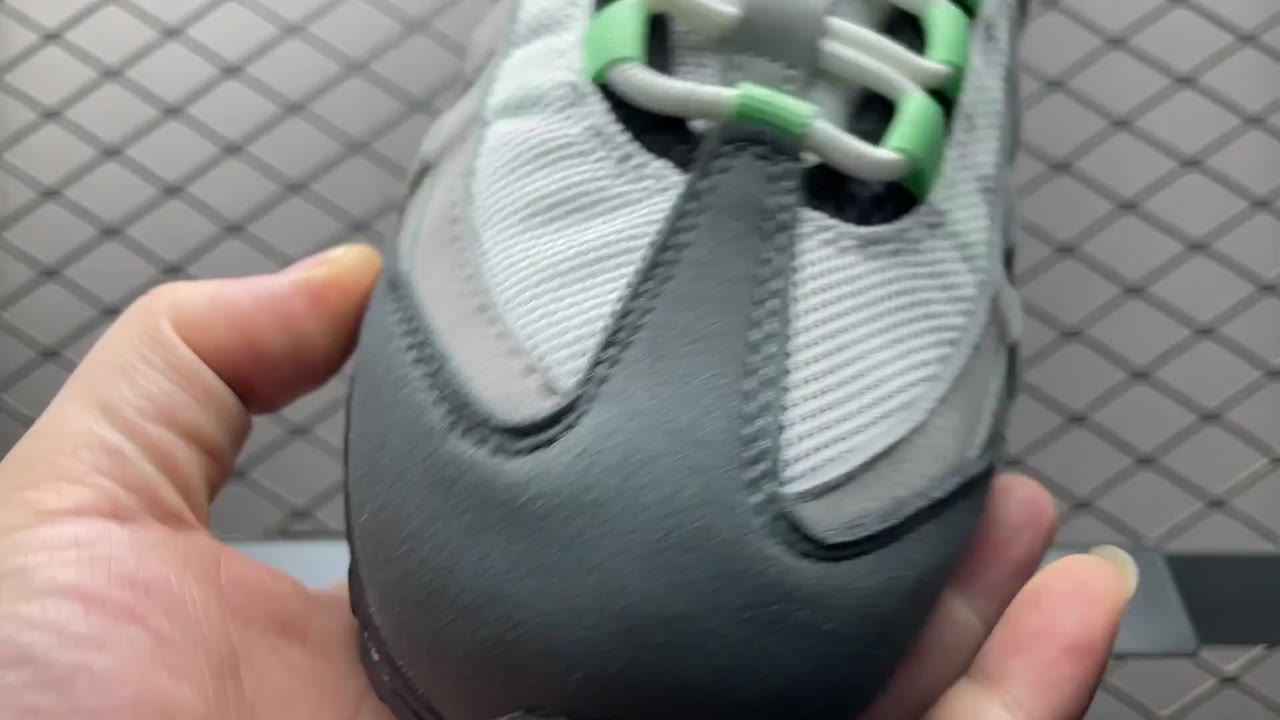 Nike Air Max 95 Low-Top Skate Shoes Multi (NIKEAI-90)