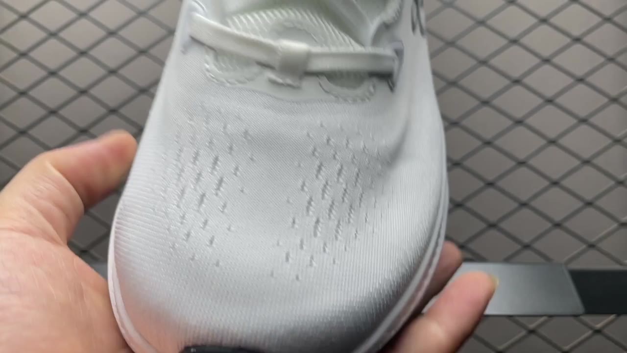 On Cloudsurfer 3 Low-Top Sneakers Multi (ONCLOU-91)
