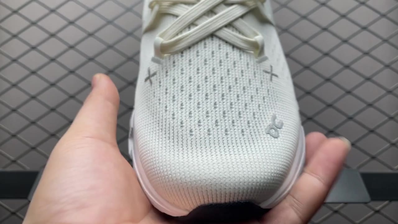 On Cloud x 4 Low-Top Sneakers Multi (ONCLOU-75)