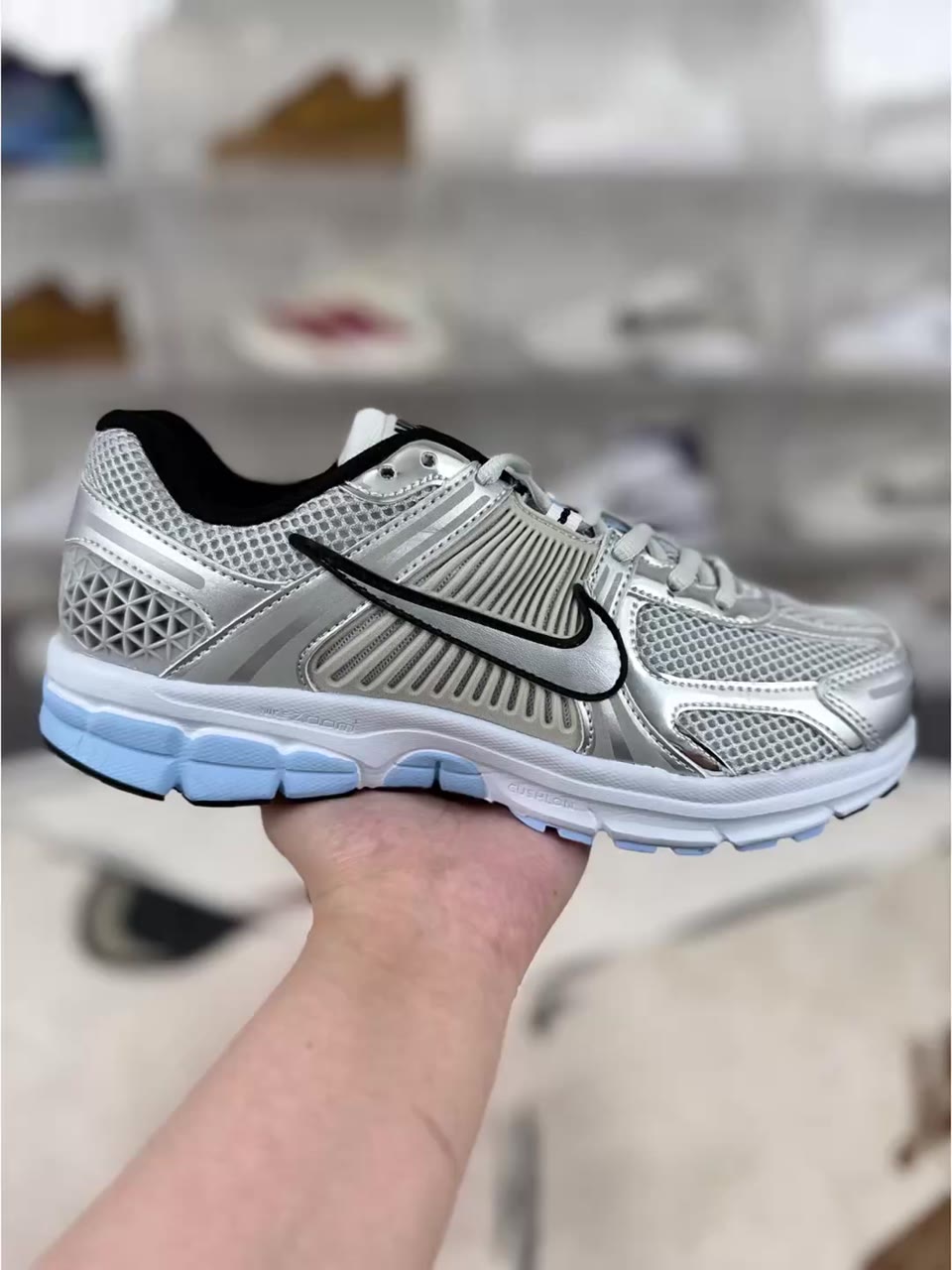 Nike Vomero 5 Low-Top Running Shoes Blue