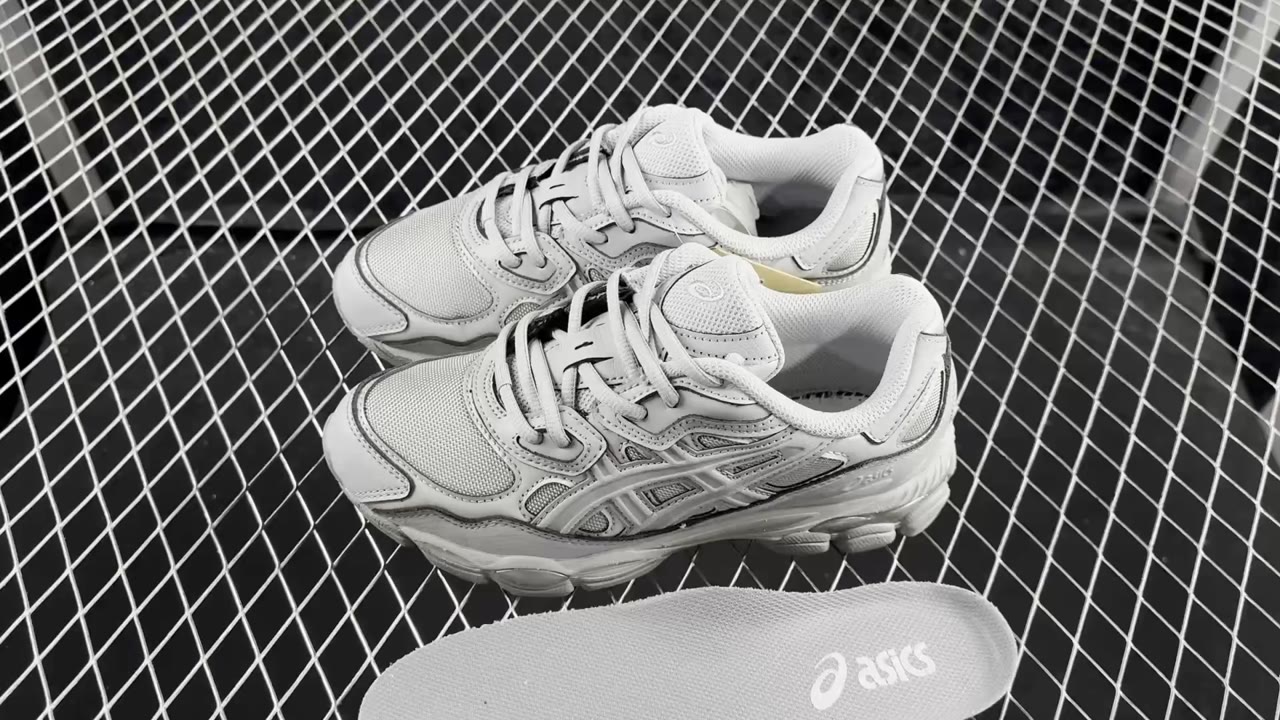 Asics Gel-Nyc Low-Top Running Shoes Multi (ASICSG-46)