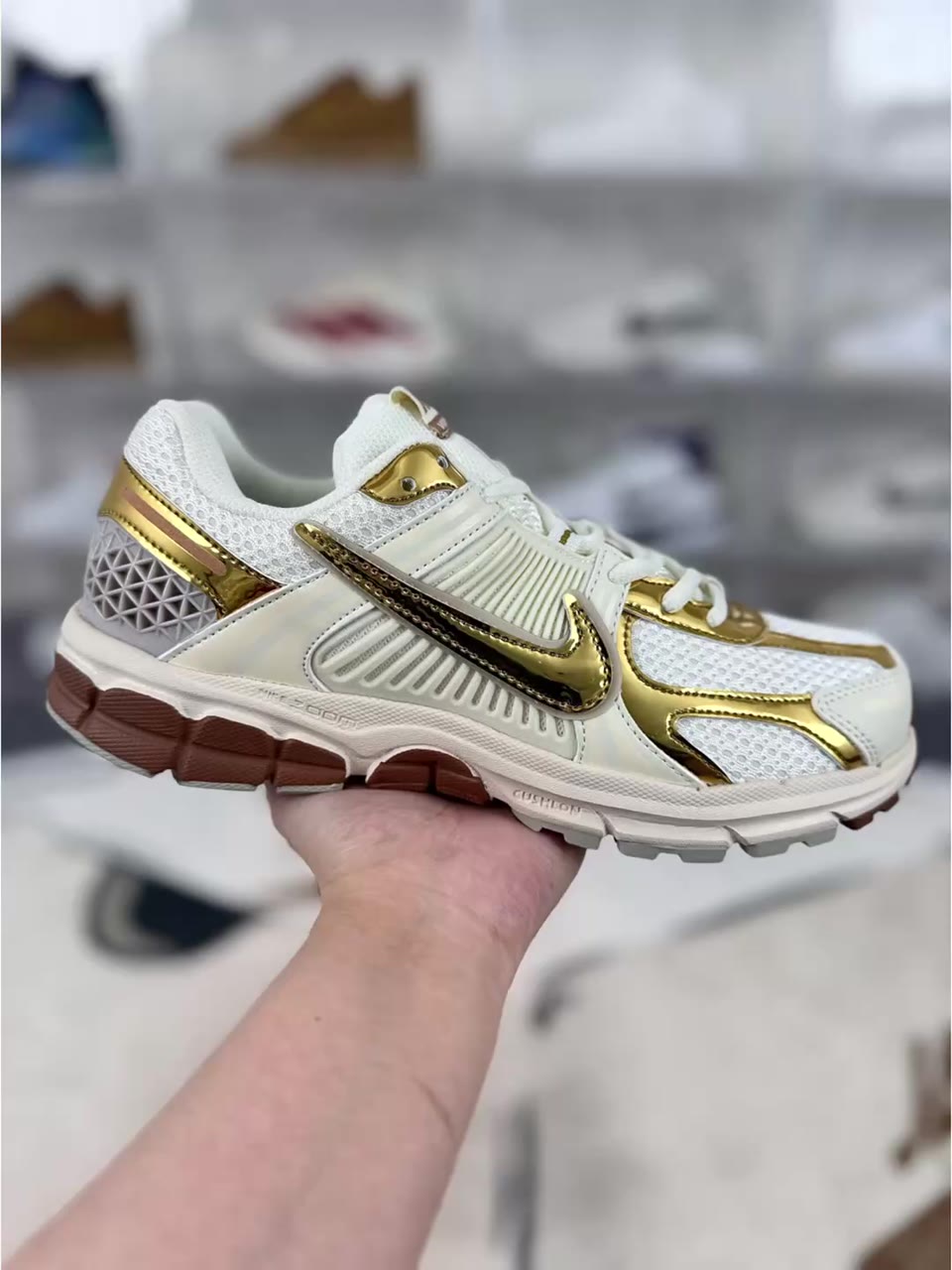 Nike Vomero 5 Low-Top Running Shoes Multi