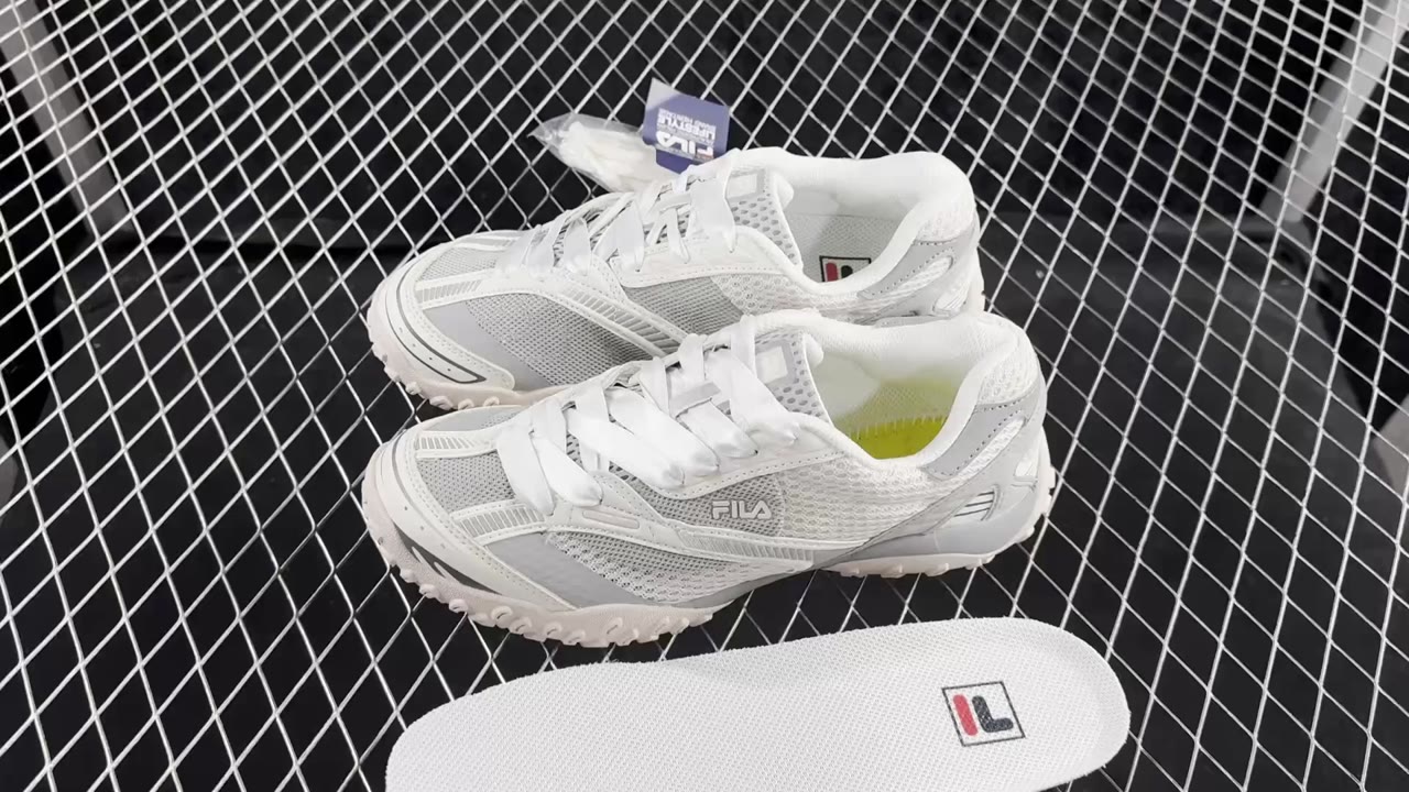 Fila Pebble Low-Top Running Shoes Grey White