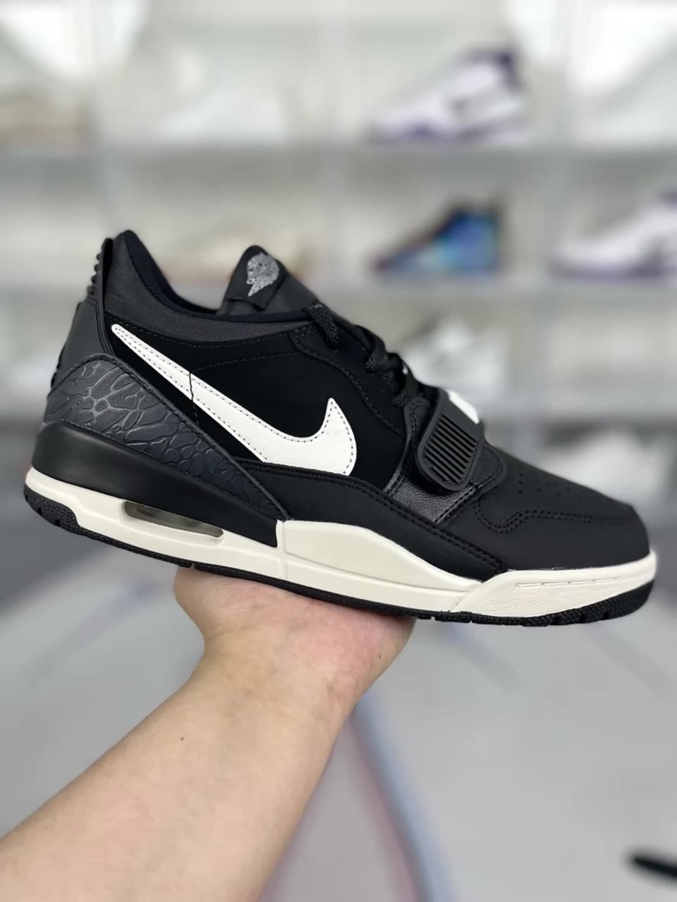 Jordan Legacy 312 Low-Top Basketball Shoes Black White (JORDAN-141)